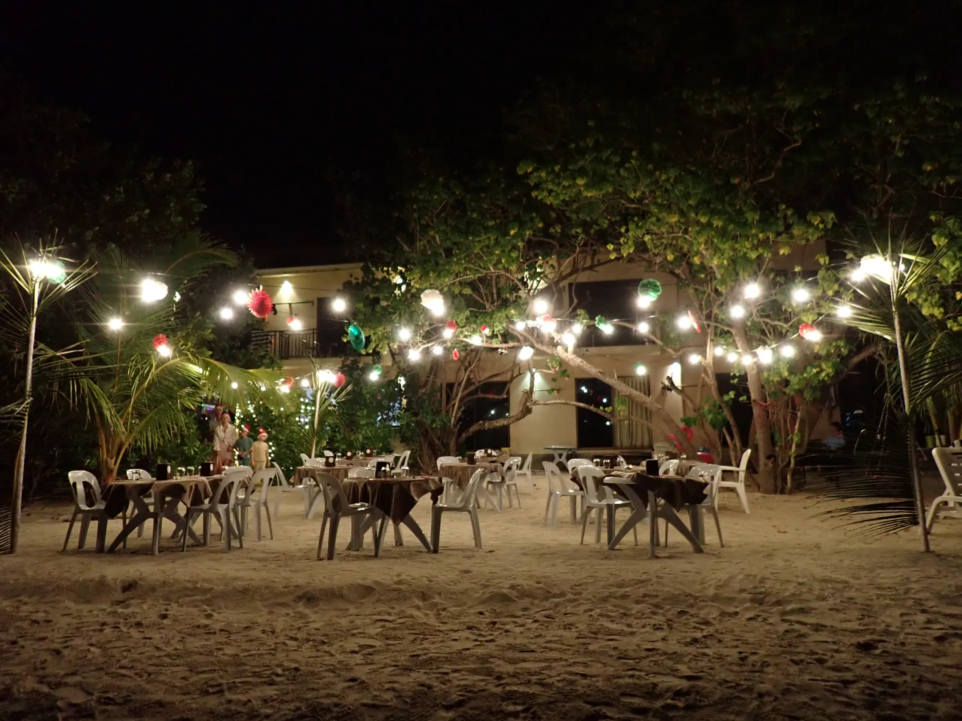 Restaurant dining area with beach view